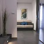 Megaris Luxury 4* Neapol