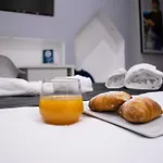 Megaris Luxury 4* Neapol
