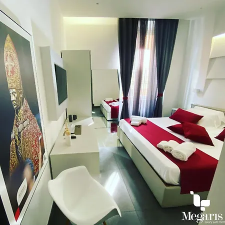 Megaris Luxury Nocleg ze śniadaniem *