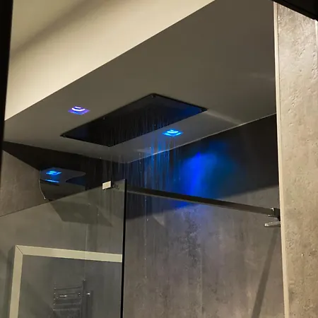 Nocleg ze śniadaniem Megaris Luxury *