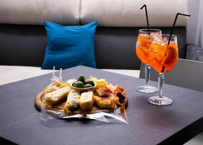 Megaris Luxury Bed & Breakfast